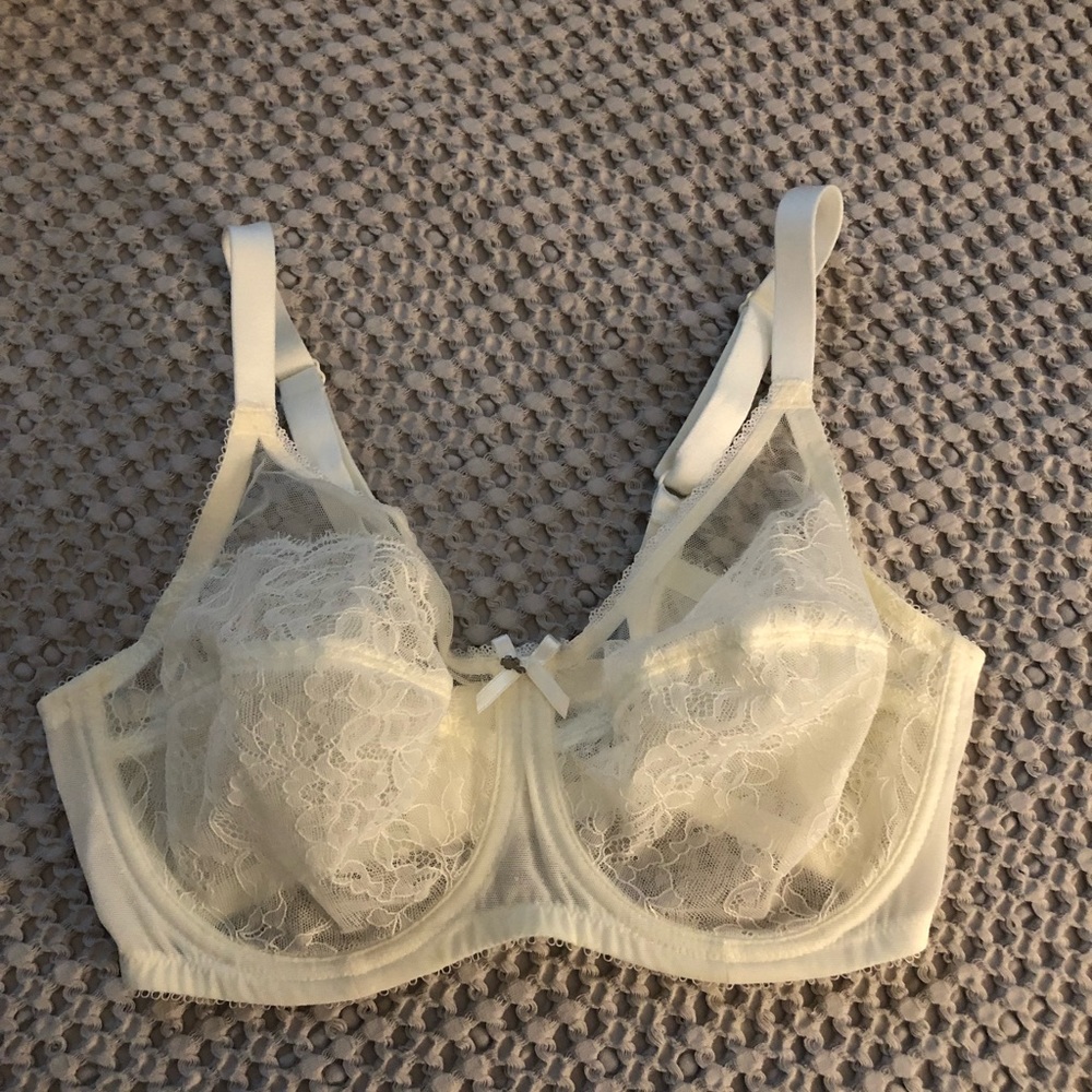 Wacoal retro lace bra butter cream yellow or mint green Sz: 34DD style#: 855186